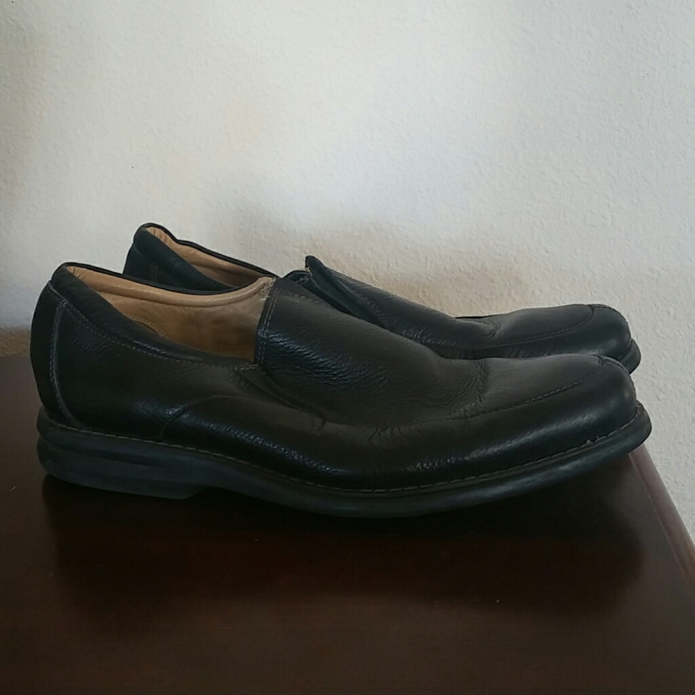 Suit shoes